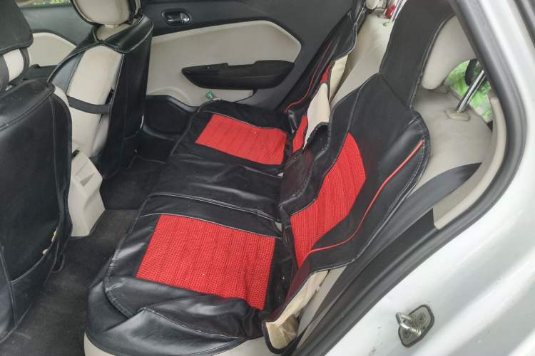 Used Dongfeng Aeolus L60 2015 1.6L Manual New Dynamic Model Left Rear Seat