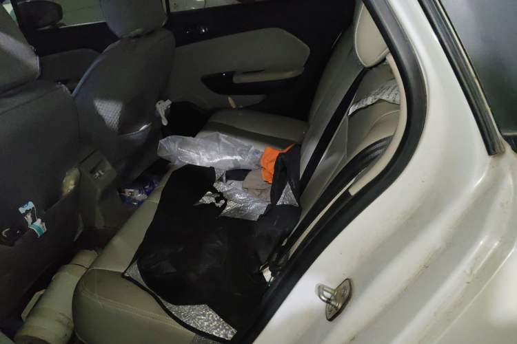 Used Dongfeng Aeolus L60 2015 1.8L Manual New Enjoyment Version Left Rear Seat
