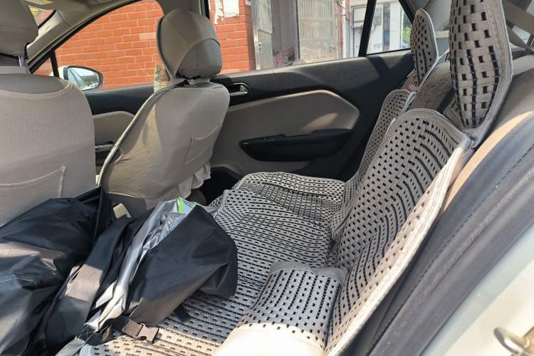 Used Dongfeng Aeolus L60 2015 1.6L Manual New Dynamic Model Left Rear Seat