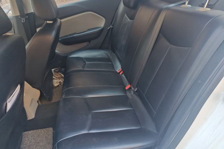 Used Dongfeng Aeolus L60 2015 1.8L Automatic New Enjoyment Model Left Rear Seat