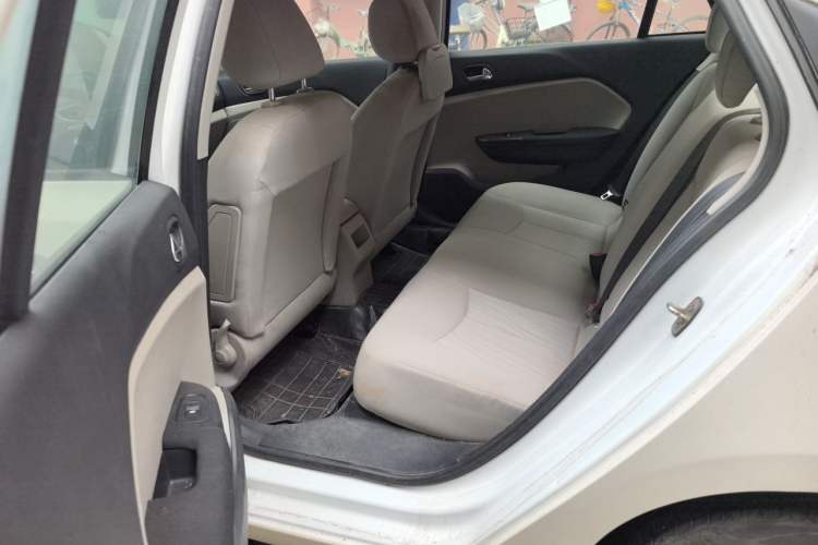 Used Dongfeng Aeolus L60 2015 1.6L Manual New Dynamic Model Left Rear Seat