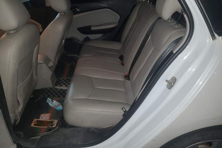 Used Dongfeng Aeolus L60 2015 1.6L Manual New Dynamic Model Left Rear Seat