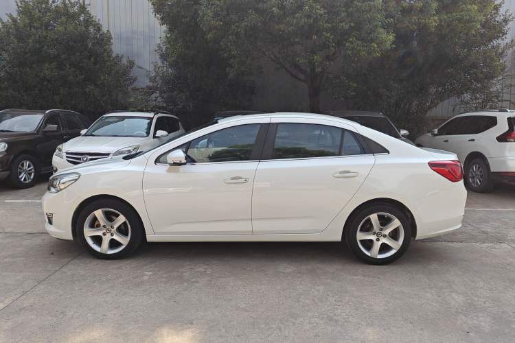 Used Dongfeng Aeolus L60 2015 1.8L Automatic New Rui Model Left Side