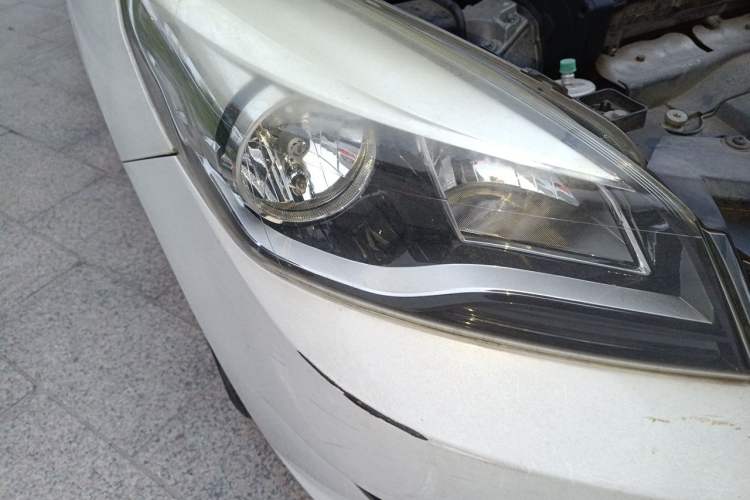 Used Dongfeng Aeolus L60 2015 1.6L Manual New Enjoyment Model Right Front Headlight