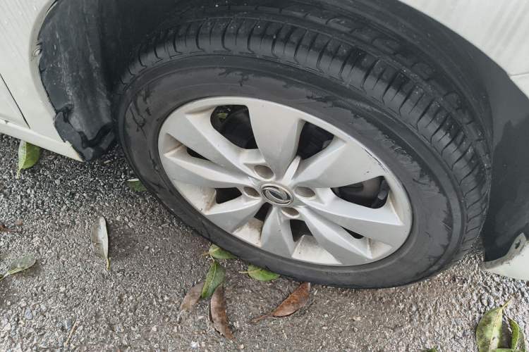 Used Dongfeng Aeolus L60 2015 1.6L Manual New Dynamic Model Right Front Wheel Hub