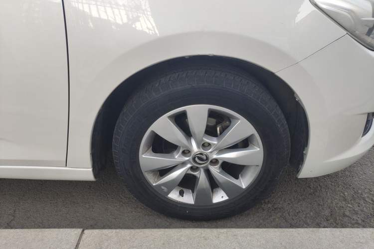 Used Dongfeng Aeolus L60 2015 1.8L Manual New Enjoyment Version Right Front Wheel Hub