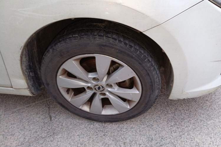 Used Dongfeng Aeolus L60 2015 1.6L Manual New Enjoyment Model Right Front Wheel Hub