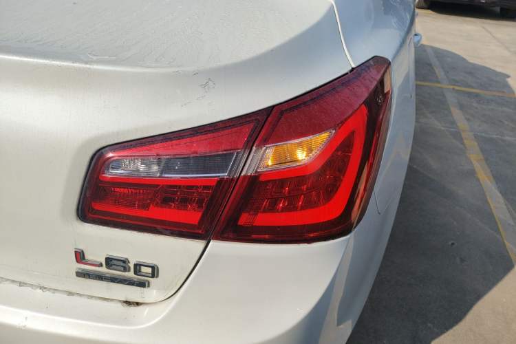Used Dongfeng Aeolus L60 2015 1.8L Automatic New Enjoyment Model Right Rear Taillight