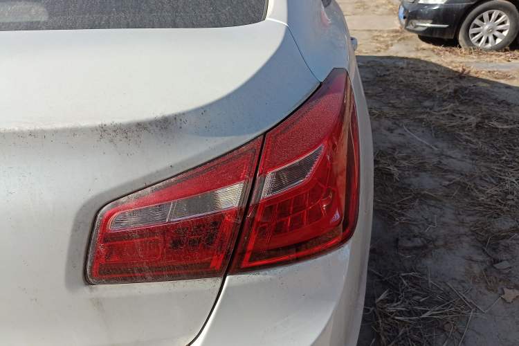 Used Dongfeng Aeolus L60 2015 1.8L Automatic New Enjoyment Model Right Rear Taillight