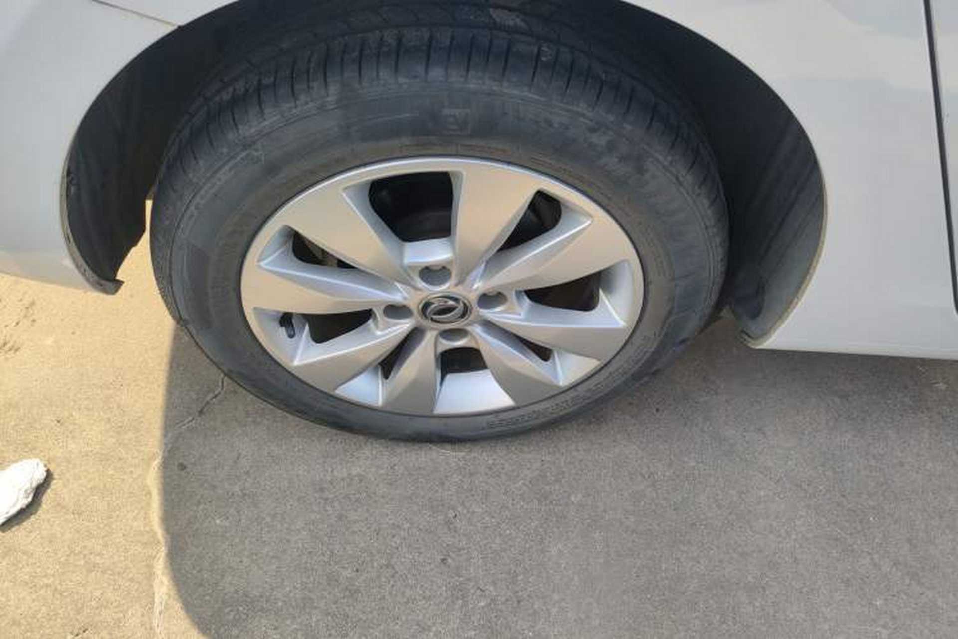 Used Dongfeng Aeolus L60 2015 1.8L Automatic New Enjoyment Model Right Rear Wheel Hub
