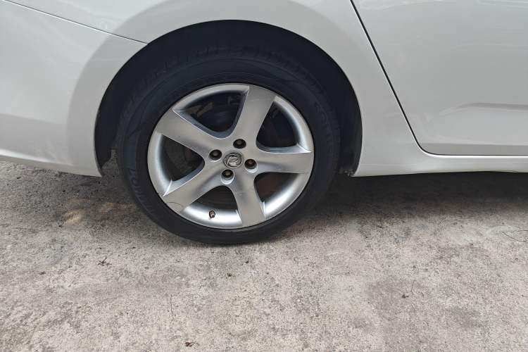 Used Dongfeng Aeolus L60 2015 1.8L Automatic New Rui Model Right Rear Wheel Hub