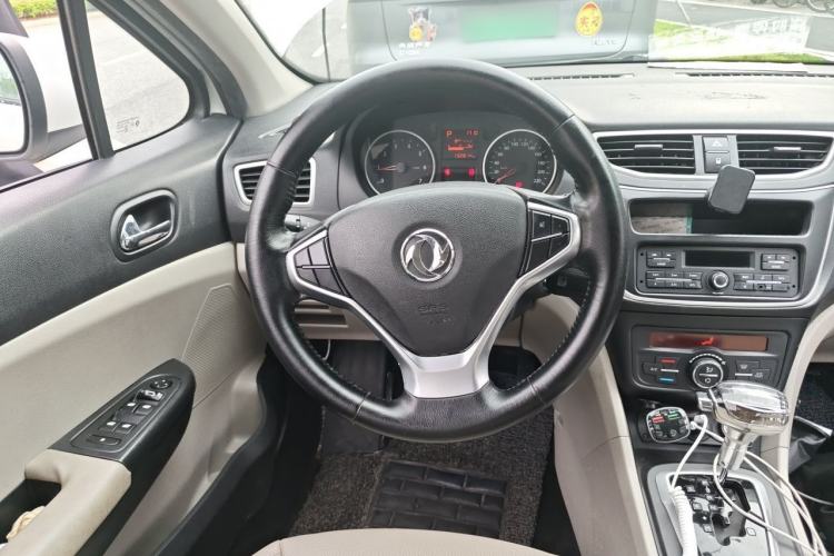 Used Dongfeng Aeolus L60 2015 1.8L Automatic New Enjoyment Model Steering Wheel