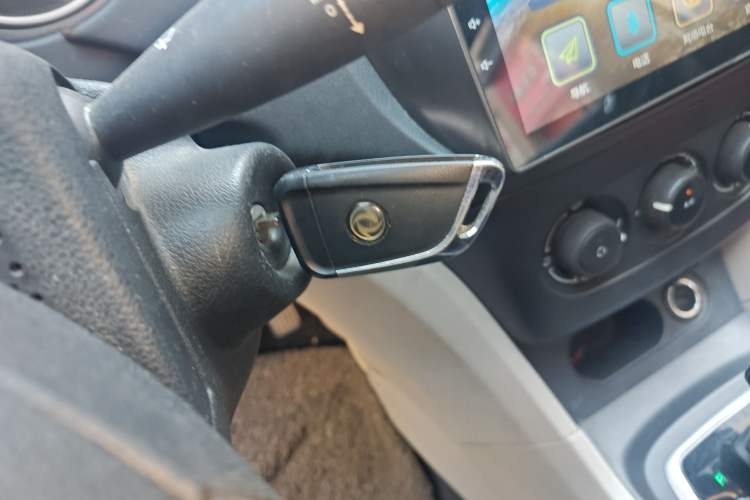 Used Dongfeng Aeolus L60 2015 1.8L Automatic New Enjoyment Model Vehicle Key