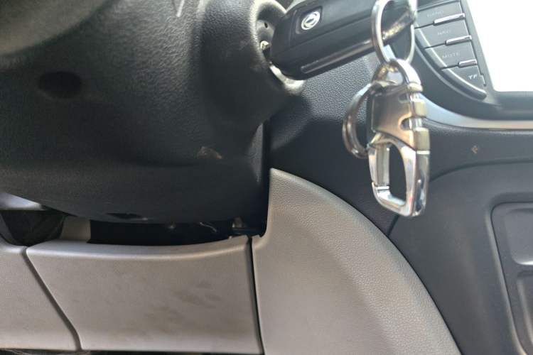 Used Dongfeng Aeolus L60 2015 1.8L Automatic New Enjoyment Model Vehicle Key