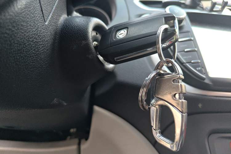 Used Dongfeng Aeolus L60 2015 1.8L Automatic New Enjoyment Model Vehicle Key