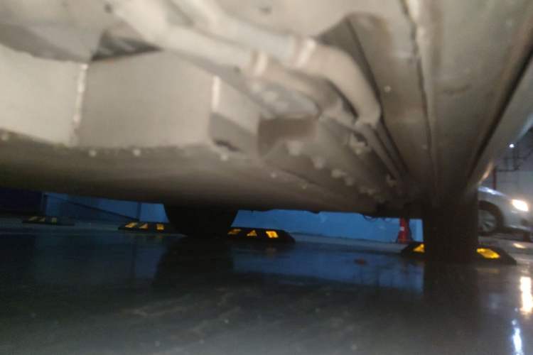 Used Dongfeng Aeolus L7 New Energy 2024 205 Plus Chassis Front Left