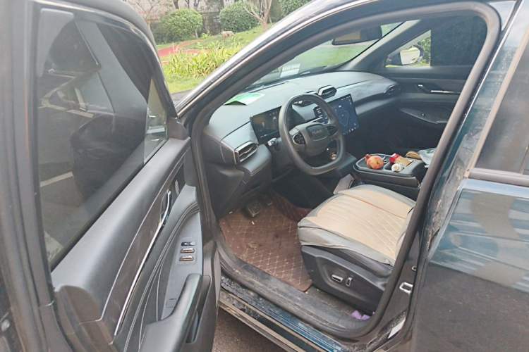 Used Dongfeng Aeolus L7 New Energy 2024 518 Air Driver Seat