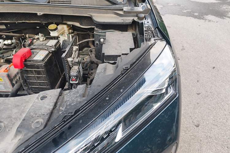 Used Dongfeng Aeolus L7 New Energy 2024 518 Air Engine Bay Left