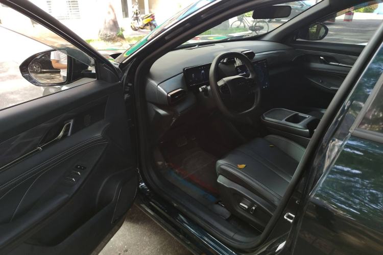 Used Dongfeng Aeolus L7 New Energy 2024 518 Air Interior 3