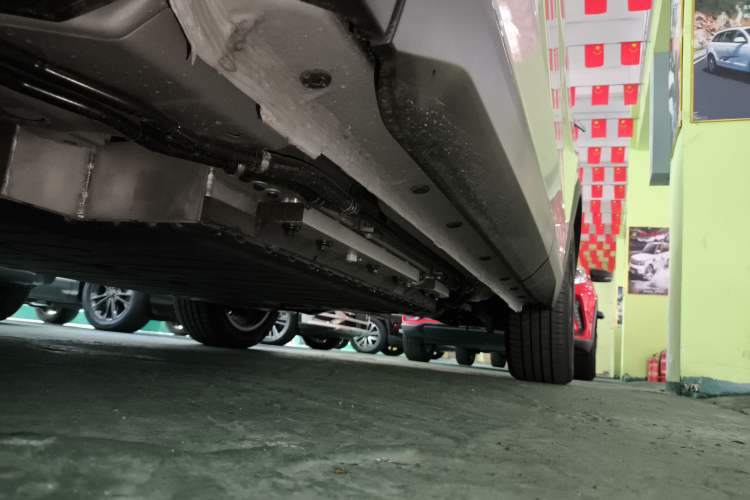 Used Dongfeng Aeolus L7 New Energy 2024 205 Plus Left Side Sill