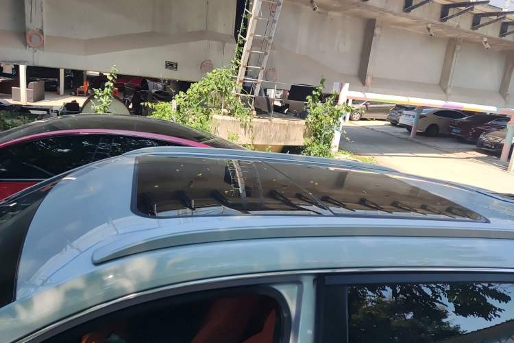 Used Dongfeng Aeolus L7 New Energy 2024 205 Air Roof