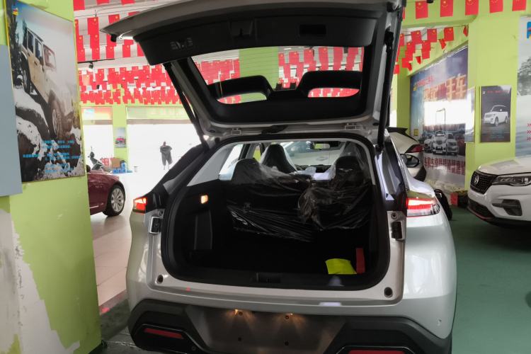 Used Dongfeng Aeolus L7 New Energy 2024 205 Plus Trunk