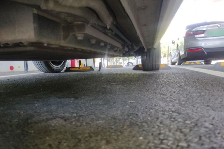 Used Dongfeng Aeolus L7 New Energy 2024 205 Pro Chassis Front Left