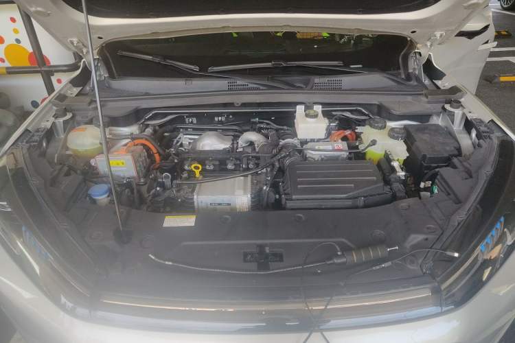 Used Dongfeng Aeolus L7 New Energy 2024 205 Pro Engine Bay