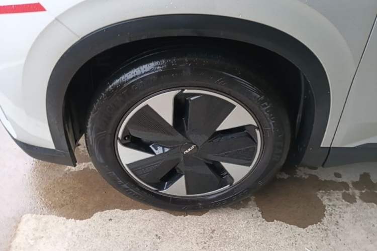 Used Dongfeng Aeolus L7 New Energy 2024 205 Air Left Front Wheel Hub
