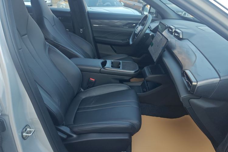 Used Dongfeng Aeolus L7 New Energy 2024 518 Air Right Front Seat