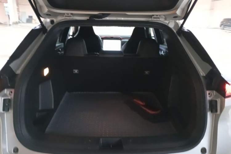 Used Dongfeng Aeolus L7 New Energy 2024 205 Air Trunk