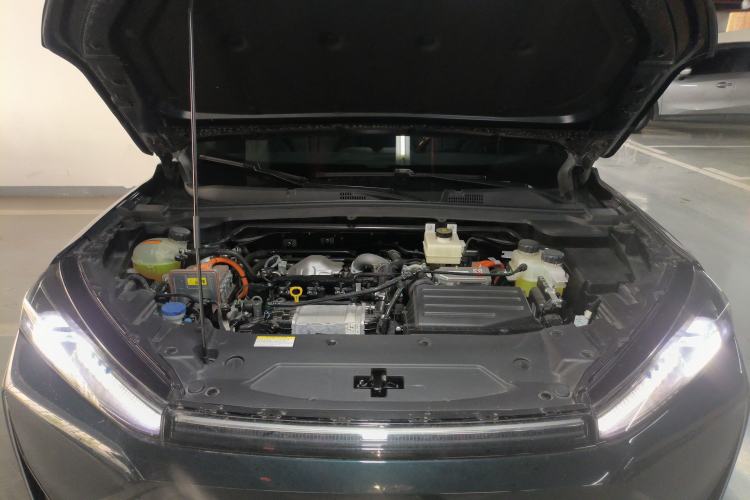 Used Dongfeng Aeolus L7 New Energy 2024 205 Pro Engine Bay