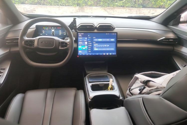 Used Dongfeng Aeolus L7 New Energy 2024 518 Pro Center Console