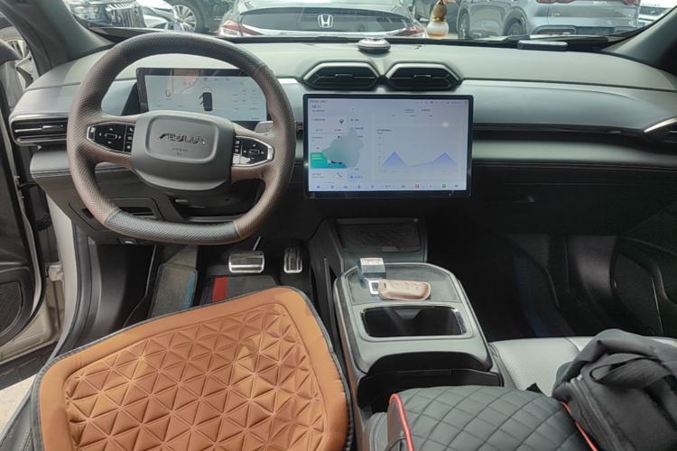 Used Dongfeng Aeolus L7 New Energy 2024 205 Plus Center Console