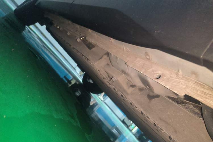 Used Dongfeng Aeolus L7 New Energy 2024 518 Air Chassis Rear Left