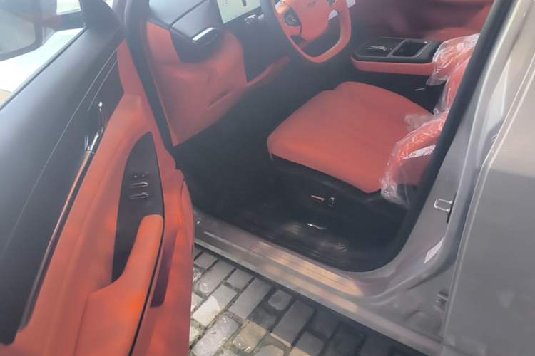 Used Dongfeng Aeolus L7 New Energy 2024 205 Air Driver Seat