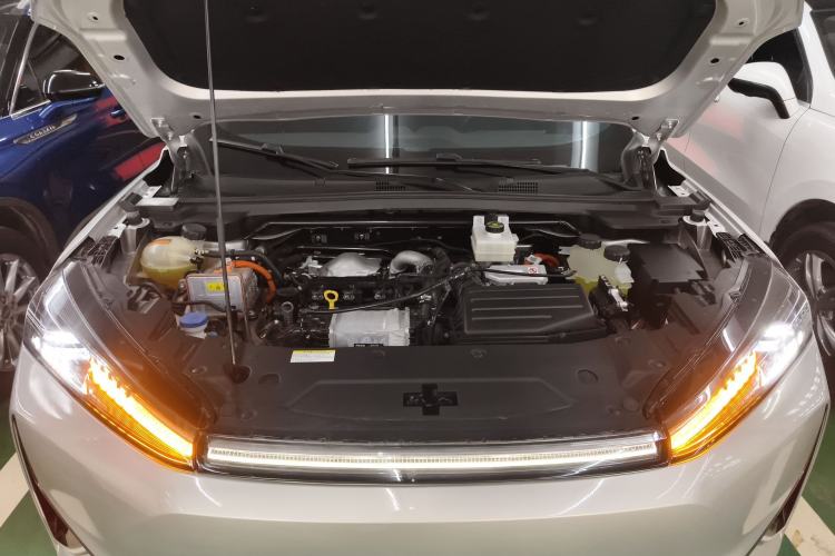 Used Dongfeng Aeolus L7 New Energy 2024 205 Plus Engine Bay