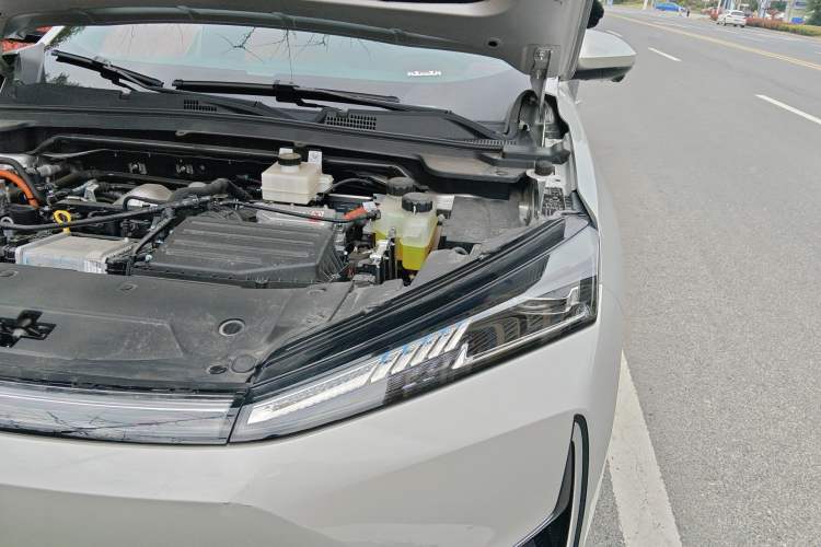 Used Dongfeng Aeolus L7 New Energy 2024 205 Air Engine Bay Left