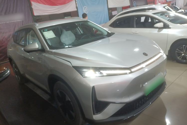 Used Dongfeng Aeolus L7 New Energy 2024 110 Pro Front Right 45 Deg