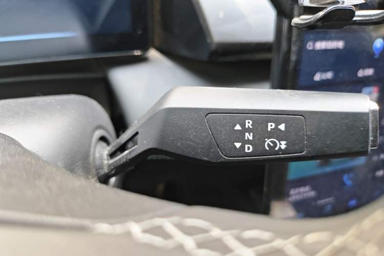 Used Dongfeng Aeolus L7 New Energy 2024 518 Air Gear Lever
