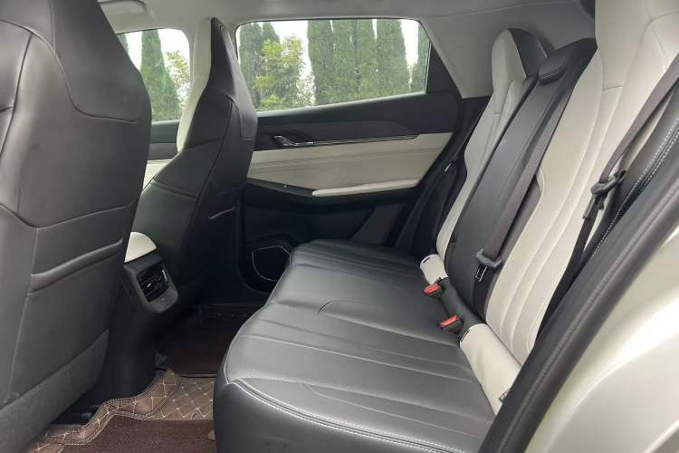 Used Dongfeng Aeolus L7 New Energy 2024 518 Pro Interior 3