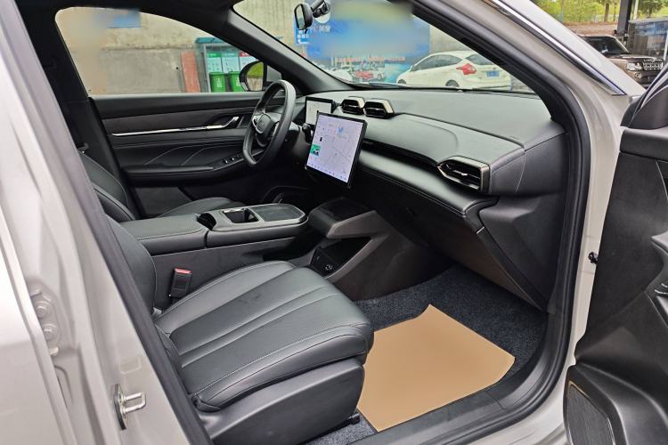 Used Dongfeng Aeolus L7 New Energy 2024 205 Air Interior 4