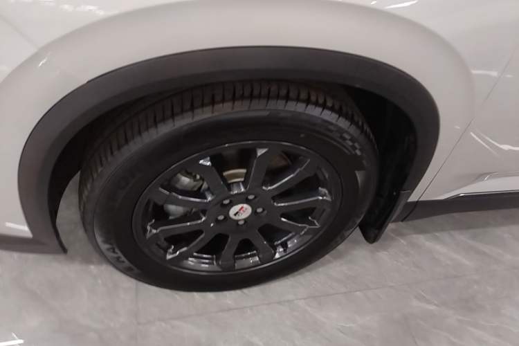 Used Dongfeng Aeolus L7 New Energy 2024 205 Plus Left Front Wheel Hub