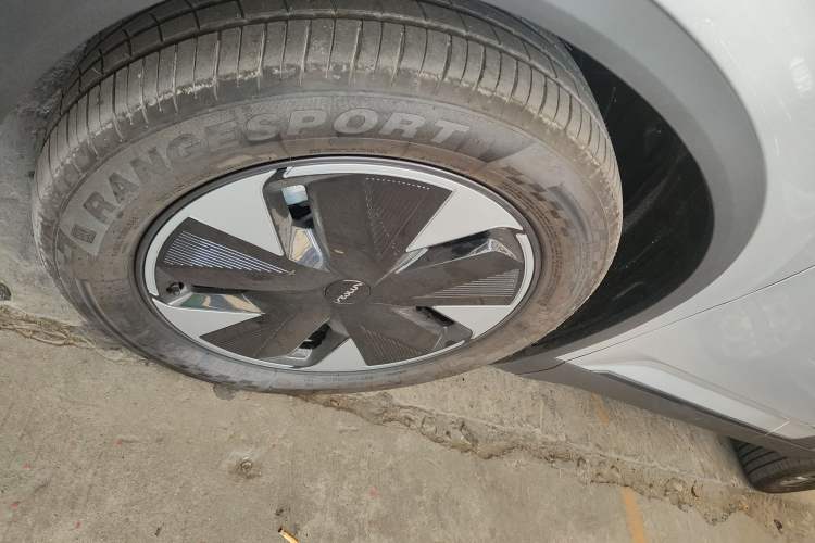 Used Dongfeng Aeolus L7 New Energy 2024 205 Air Left Front Wheel Hub