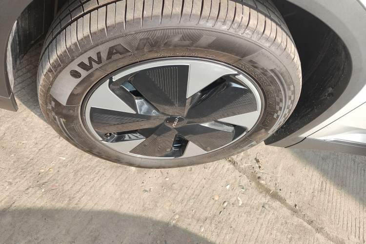 Used Dongfeng Aeolus L7 New Energy 2024 205 Air Left Front Wheel Hub
