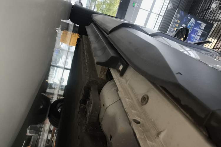 Used Dongfeng Aeolus L7 New Energy 2024 518 Pro Left Side Sill
