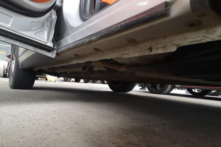 Used Dongfeng Aeolus L7 New Energy 2024 205 Plus Left Side Sill