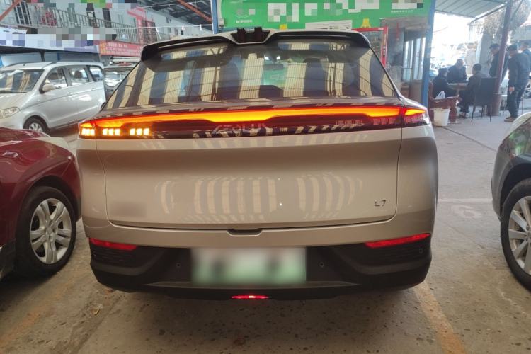 Used Dongfeng Aeolus L7 New Energy 2024 205 Air Rear