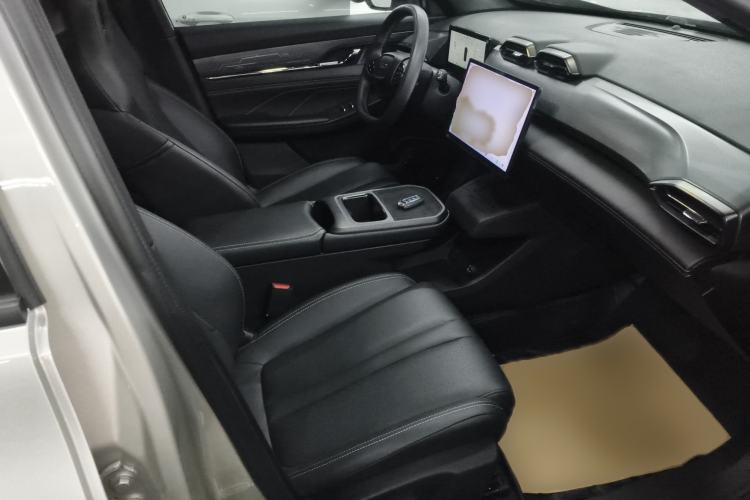 Used Dongfeng Aeolus L7 New Energy 2024 205 Plus Right Front Seat