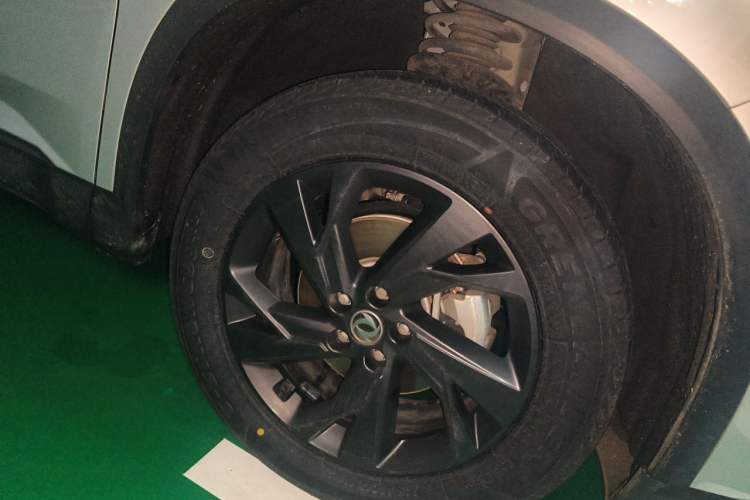 Used Dongfeng Aeolus L7 New Energy 2024 518 Air Right Front Wheel Hub